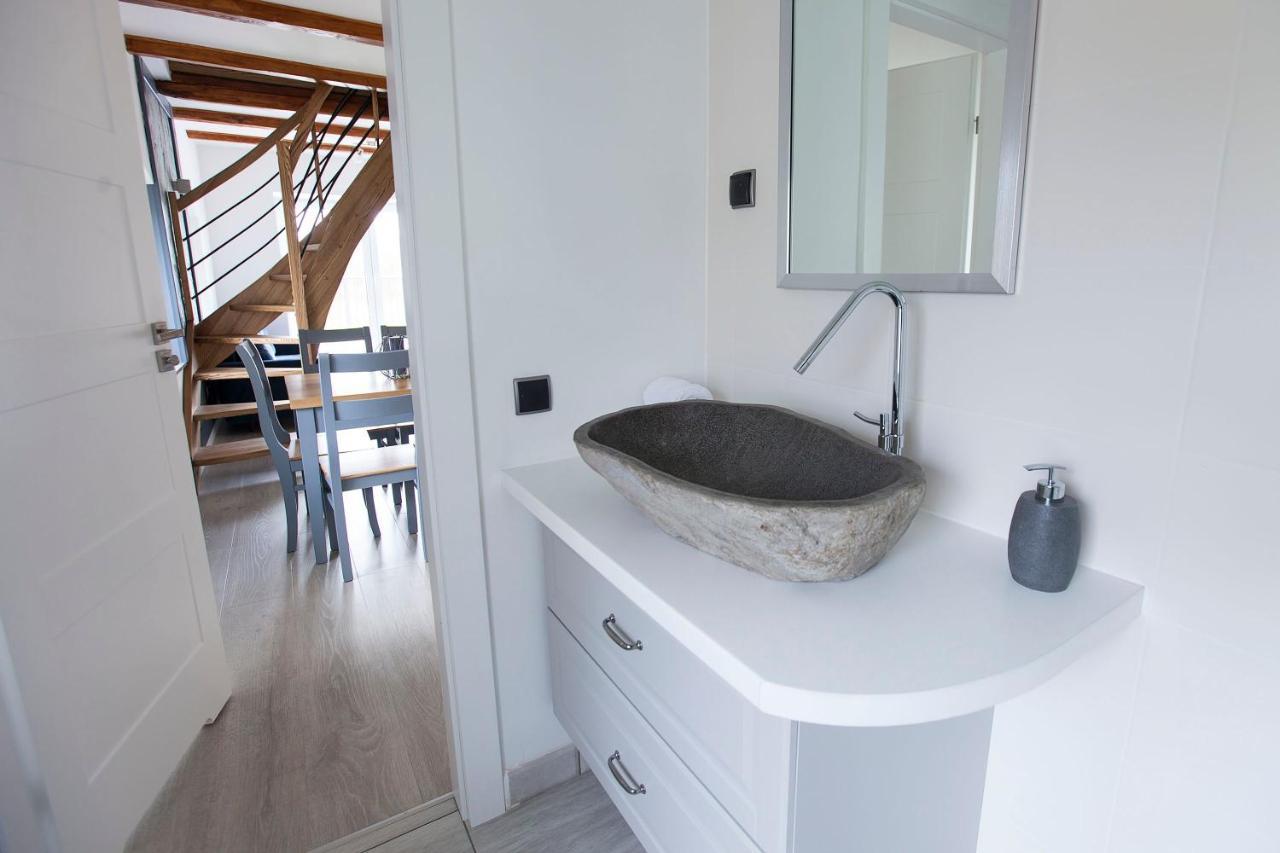 Apartamenty Na Skraju Nowa Wies  ภายนอก รูปภาพ